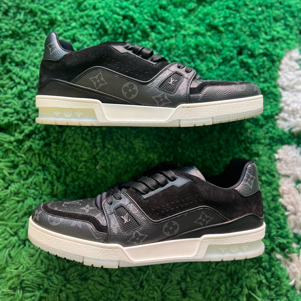 LV Trainer Sneaker - Picture 4 of 9